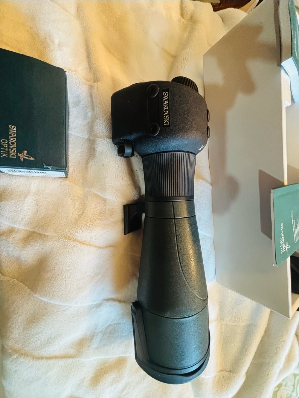 Swarovski Green and Black Spotting Scope - Picture 4 of 11